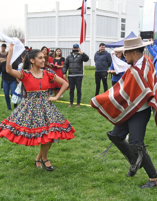 Pareja de estudiantes